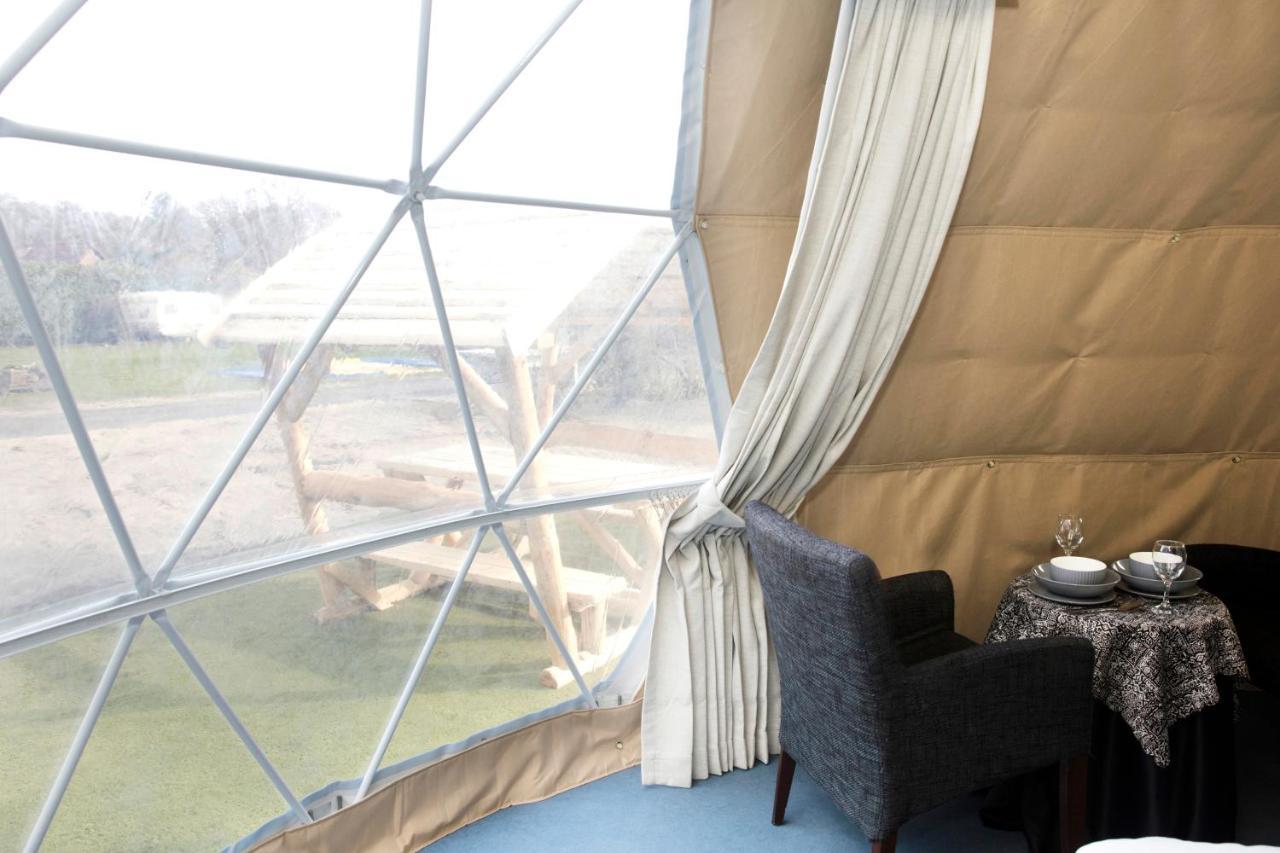 Costa Kabrita Hotel Huijbergen ภายนอก รูปภาพ