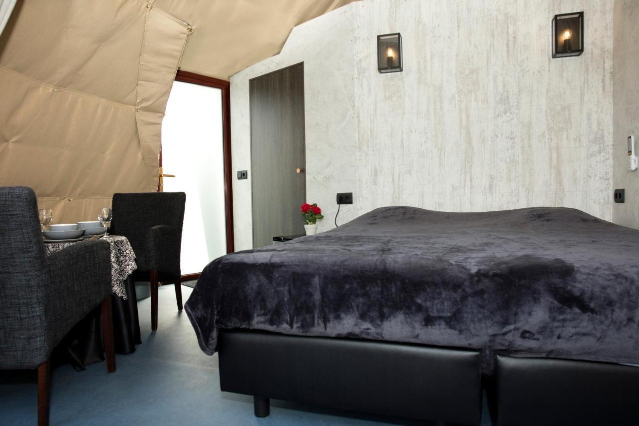 Costa Kabrita Hotel Huijbergen ภายนอก รูปภาพ