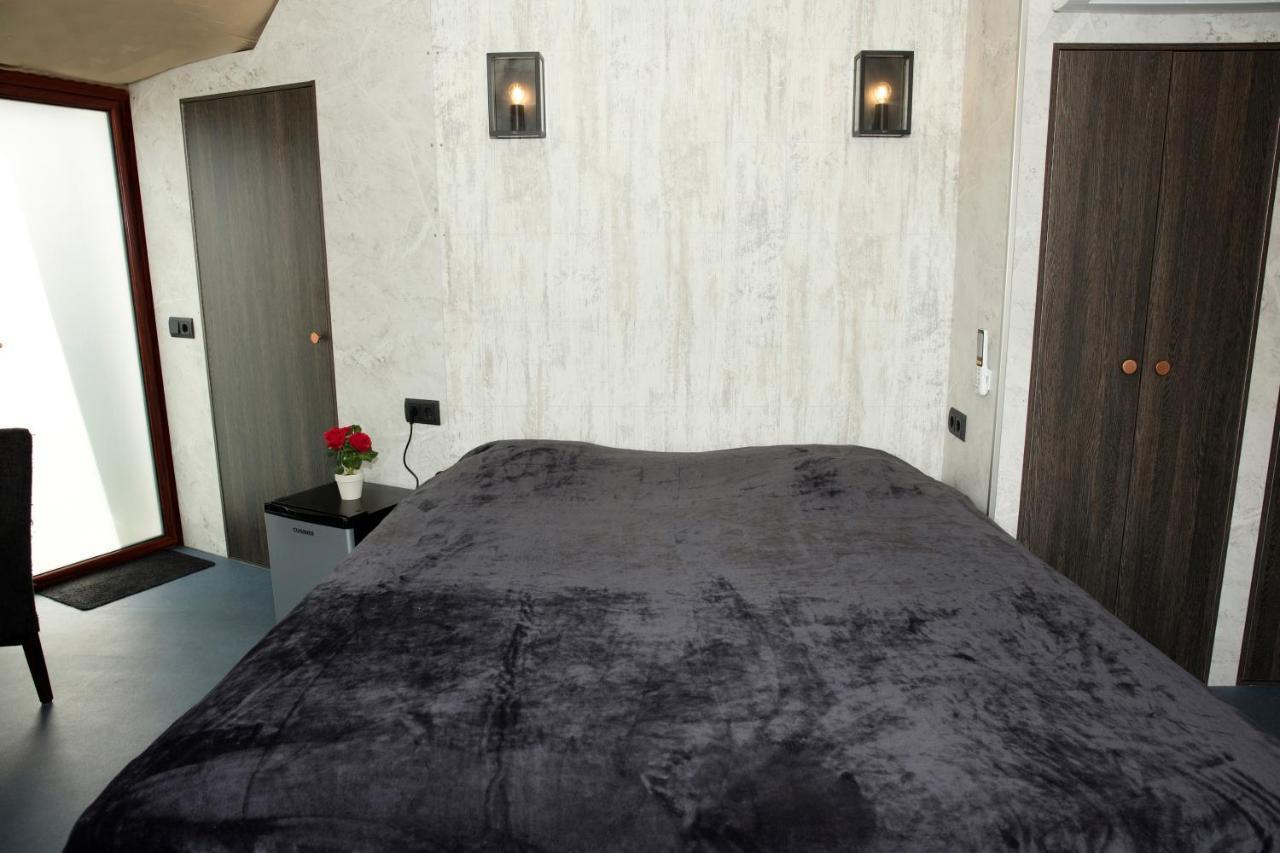 Costa Kabrita Hotel Huijbergen ภายนอก รูปภาพ